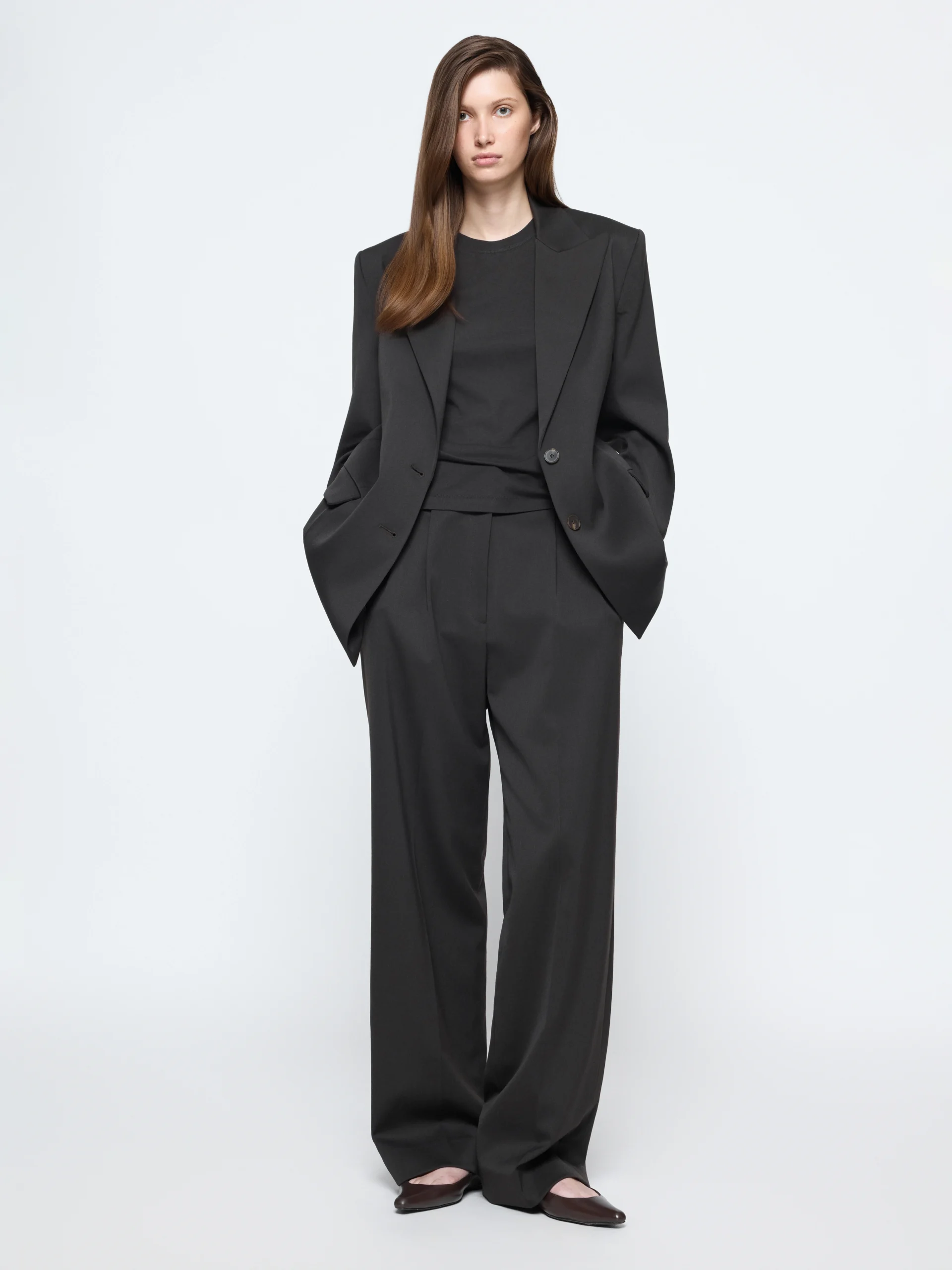 GIA STUDIOS 11.916874_converted